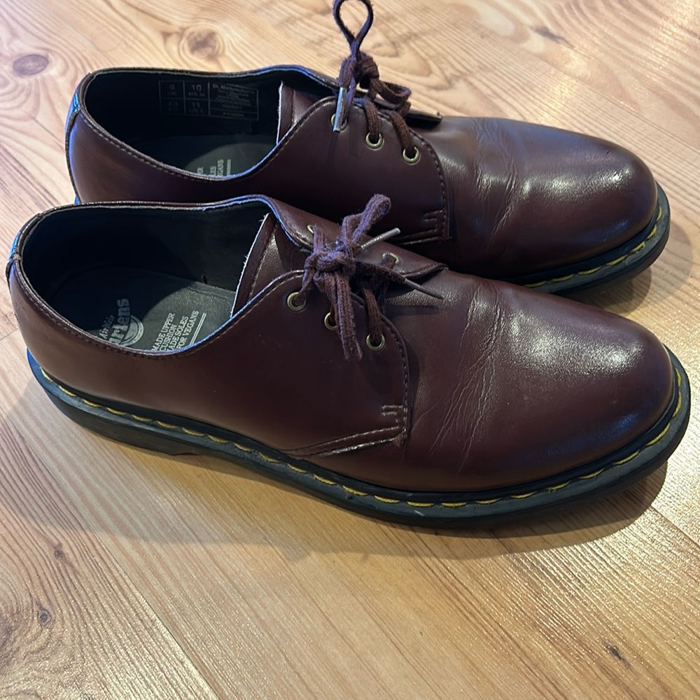 Doc Martens Dr. Martens Oxford Cherry Red vegan unisex mens US 10 women US 11
